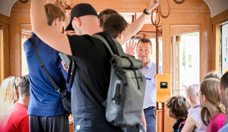 Generální ředitel DPMB Miloš Havránek sám kromě šéfování řídí vozy MHD