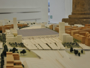 Vizualizace zobrazuje i okolí nádraží