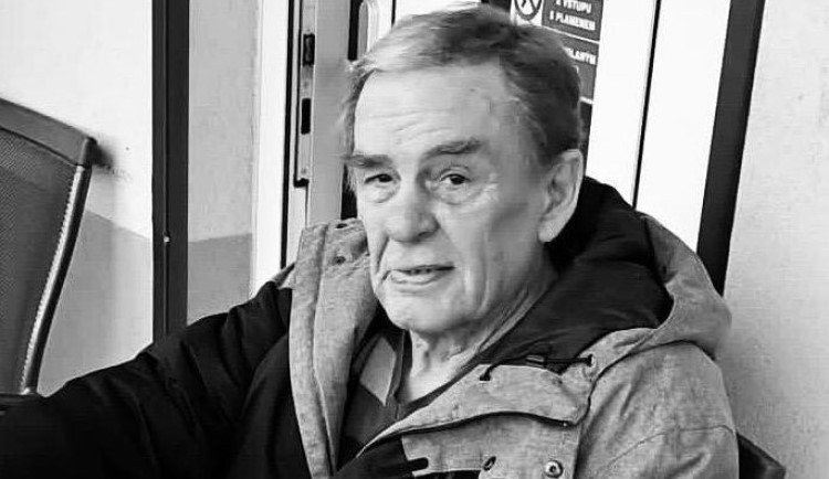 Zemřel dlouholetý řidič pražských sanitek Ladislav Korčák. Pacienty vozil téměř čtyřicet let