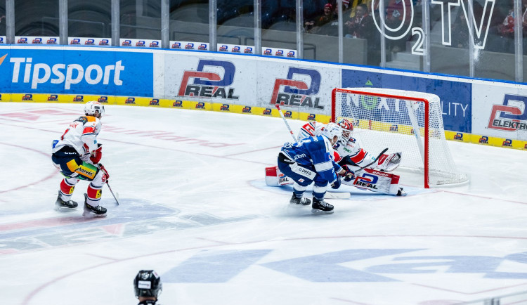 Kometa se zadrhla. Po sérii výher přišla prohra v Pardubicích