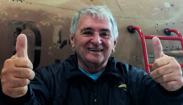 Zemřel československý kosmonaut který se nikdy nepodíval do vesmíru. Přednost dostal Remek