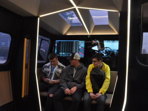 Do autobusu se vejde pouze osm cestujících.