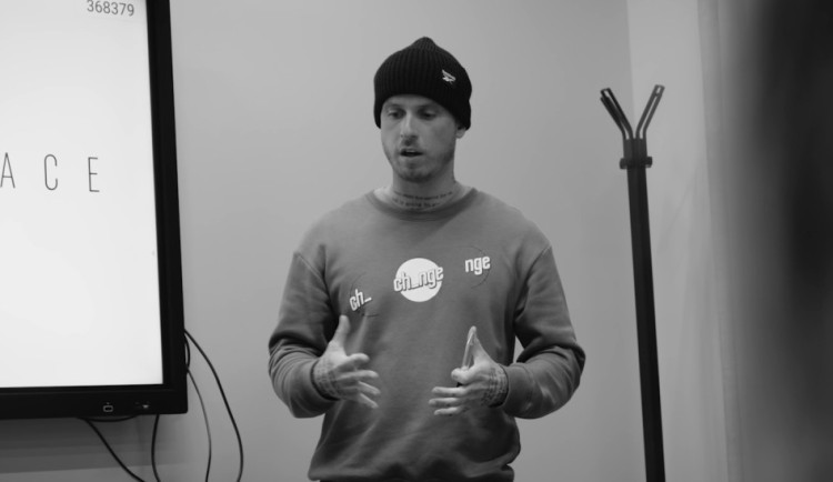 size4-16970095313415-139-hranicni-porucha-osobnosti-zustava-ve-spolecnosti-tabu-svym-filmem-to-chci-zmenit-rika-reziser-se-st