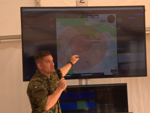 Elektrárnu v Dukovanech střežila armáda. Přivezla nejmodernější rušičku a ničila drony