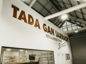 Nejstarší pub v Evropě, strašidelný hrad a hlavní město irské whiskey. To vše je Tullamore