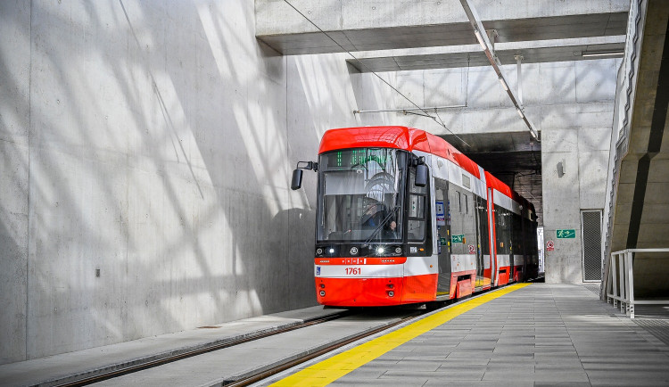 Brněnský dopravní podnik nakoupí šaliny od škodovky o miliony dráž, než bylo ve smlouvě