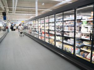 Zákazníci Tesco nově nakoupí ve zmodernizovaných prodejnách v Uherském Brodě a Uherském Hradišti