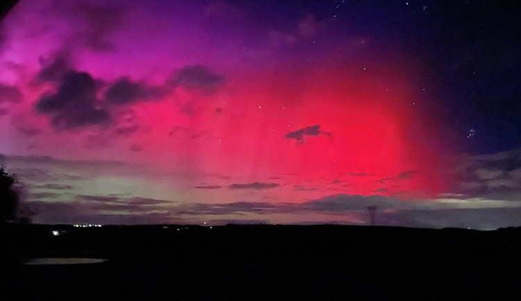 FOTO: Nedělní nebe nad Vysočinou ozdobila polární záře. Takovou jsme nezažili již roky, říkají astronomové