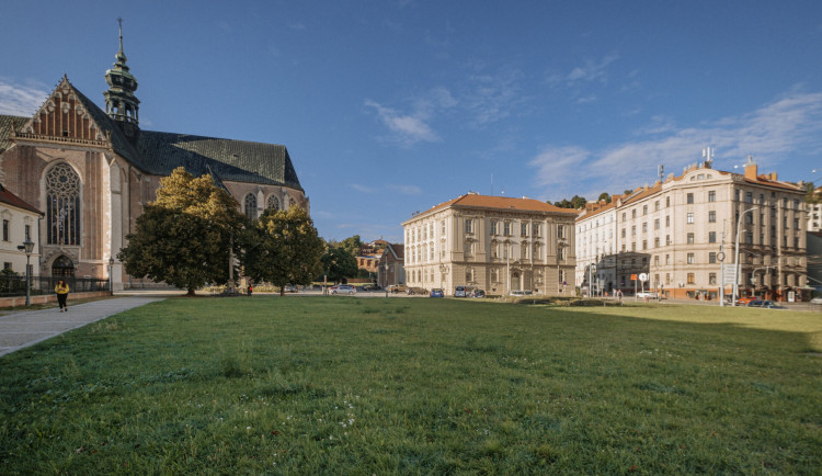 Mendlovo náměstí v Brně ozdobí další socha. Připomene slavnou panovnici