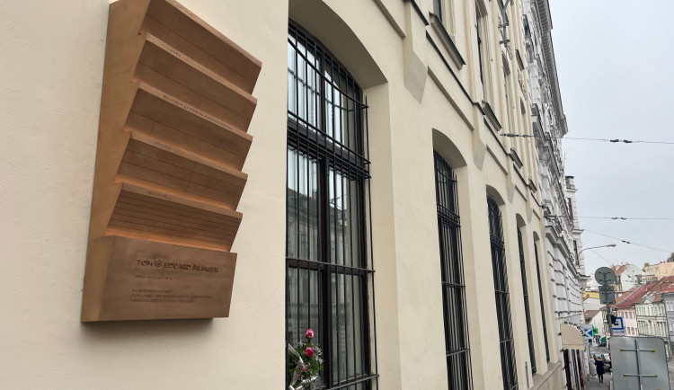 Do Brna se po desítkách let vrátila pamětní deska kněze, kterou zašantročili komunisté