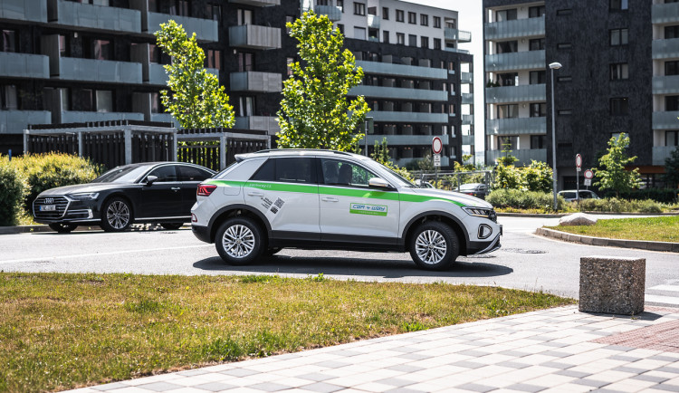 lukas@lukaswisla.com