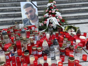 Soud kvůli vraždě mladého Roma v Brně začne před Vánocemi. Cizinci hrozí 18 let za mřížemi