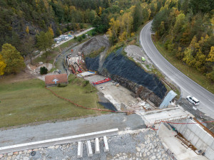 Vodohospodáři pokračují v rekonstrukci nádrže v Letovicích, vybetonují skluz a vývar