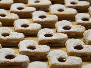 Cukrárny v Brně zdražily vánoční cukroví. Lidé si ho ale dopřávají stejně