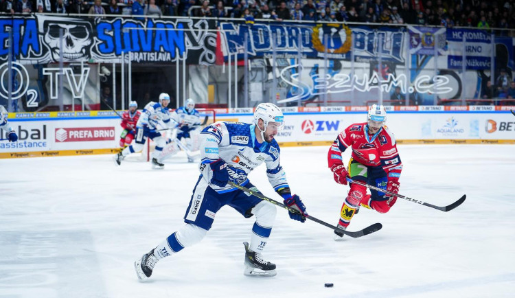 Kometa skolila lídra tabulky. Pardubice udolala v prodloužení