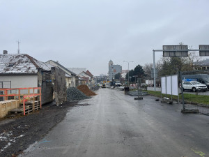 Zpoždění a komplikace. V Brně rozkopali Gajdošovu ulicí