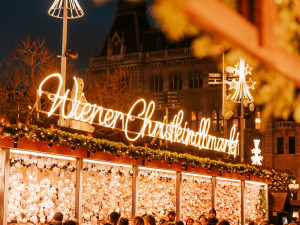 Brňané se hrnou na vánoční trhy do Vídně, mnou si ruce cestovky