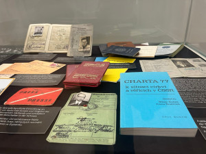 Výstava v Brně ukazuje životy české šlechty po druhé světové válce. Připomíná i Karla Schwarzenberga