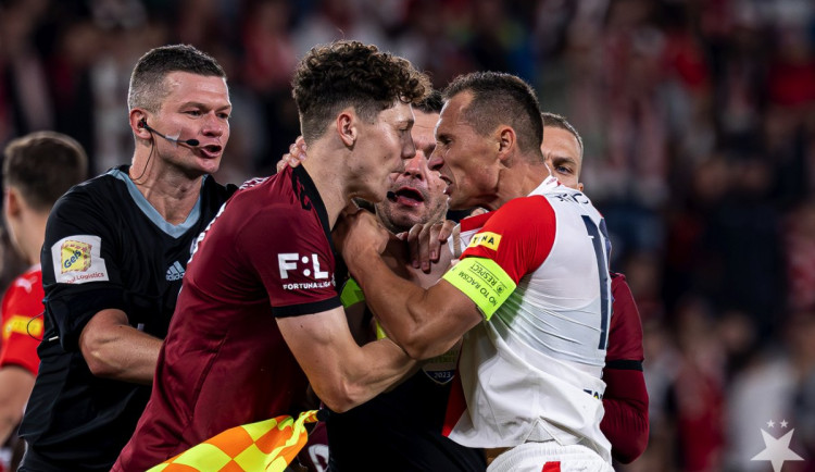 Slavia a Sparta na sebe narazí už ve čtvrtfinále poháru. Derby určil los