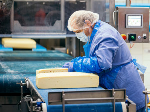 Mlékárna Klatovy slaví 100 let. Vyhrajte oblíbené produkty včetně mozzarelly Galbani