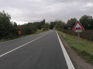 Řidiče na Brněnsku čeká na rušné křižovatce past. Silničáři nainstalovali radar