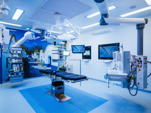 Lékařům v hodonínské nemocnici opravili sály, aby rychleji operovali