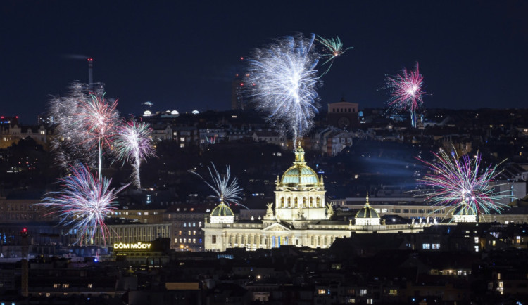 Silvestr v centru Prahy? Party na Staromáku i bezpečnostní opatření policie