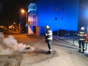 Lidé si volali záchranáře kvůli alkoholu i kvůli přejedení. Nejvíc problémů dělali opilci a pyrotechnika
