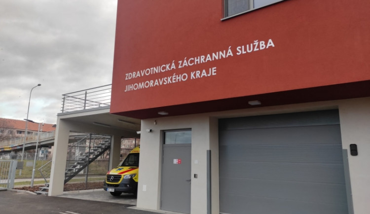 Mikulovští záchranáři se dočkali nové základny. Tamější hasiči tak mají nové sousedy.