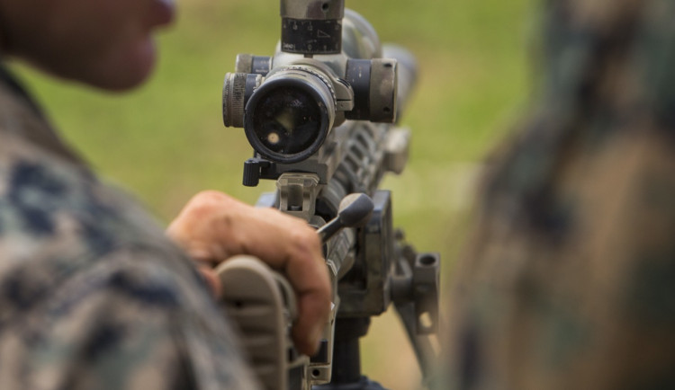 Soud poslal za smrt čtyř lidí do vězení muže z Brna. Působil jako odstřelovač na Ukrajině