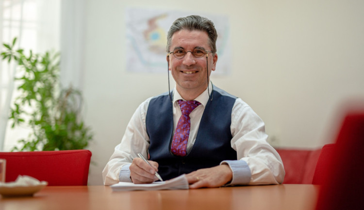 Náměstek brněnské primátorky Suchý končí. Chce se vrátit k učení angličtiny