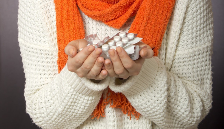 Chřipková epidemie na jihu Moravy podle hygieniků sílí. Další nemocnice zakazují návštěvy