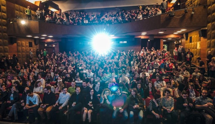 Začne druhá fáze průzkumu, který určí budoucnost kina Scala. Zaměří se na kinosál