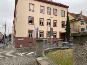 Řidičům na Žlutém kopci se uleví. Vyroste tam parkovací dům se dvěma stovkami míst