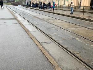 Na místě dnes není po tragédii ani památky