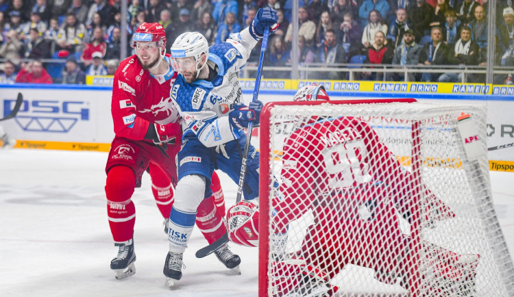 Hokejisté Brna zdolali v prodloužení Třinec a postoupili přímo do čtvrtfinále