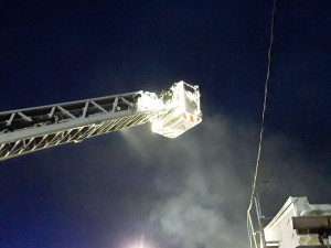 Požár zasáhl chov prasat. Prasnice i selata, kterých bylo v objektu skoro pět set, jsou v pořádku