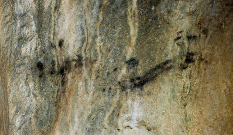 Vědci datovali pravěké kresby v Moravském krasu. Díla z Kateřinské jeskyně jsou stará více než pět tisíc let