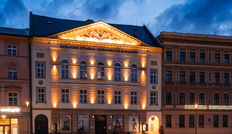 Moravské divadlo Olomouc uvede v nové sezoně dvanáct premiér. Připravuje úpravu cenové politiky