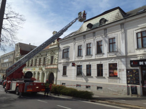 Hasiče v Brně a okolí zaměstnal silný vítr. Řešili desítky událostí