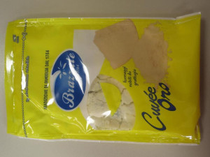 Potravináři nalezli před Velikonocemi v brněnských obchodech plesnivé šunky a sýry