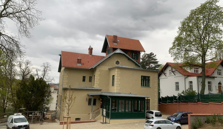 V Brně zpřístupnili Arnoldovu vilu. Opravená sousedka vily Tugendhat poslouží ke kultuře i vzdělávání