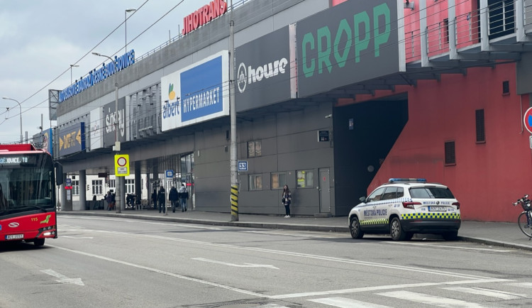 V Českých Budějovicích mělo hořet obchodní centrum. Šlo o cvičení