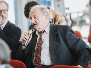 pr vymyslim jestě titulek