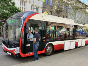 Parciální trolejbusy budou jezdit přes Sadovou až do Soběšic. V budoucnu zavezou Brňany na letiště i na Slatinu