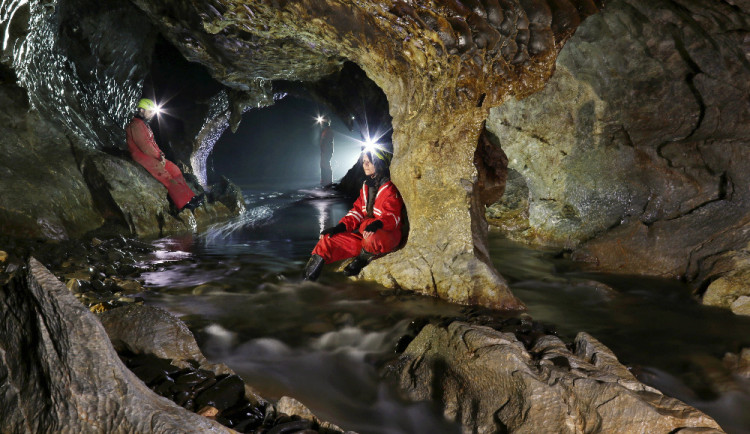 Cenu za nejvýznamnější tuzemský objev letos dostali jeskyňáři, kteří zkoumali Amatérské jeskyně