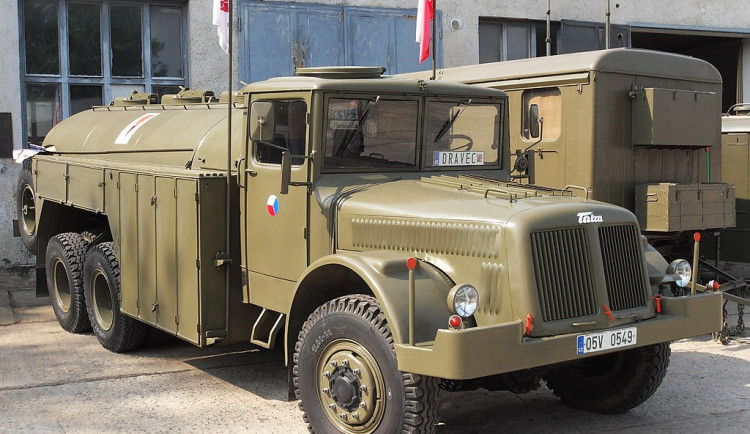 V Brně se konala tradiční přehlídka automobilové techniky. K vidění byly historické autobusy, motorky i cisterny