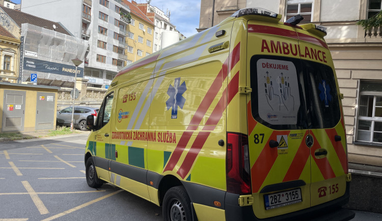 size3-17036651616536-60-osm-lidi-se-v-brne-nadychalo-oxidu-uhelnateho-unikal-z-ohrivace-vody