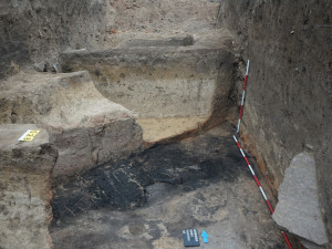 Archeologové zjišťují, jak vypadalo předměstí Brna v 11. století. Při vykopávkách našli i obytný dům