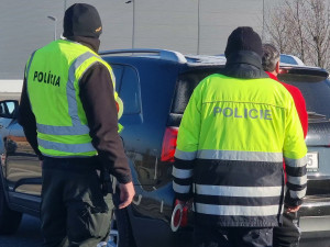 Policisté číhali na hranicích se Slovenskem. Zaměřili se na nelegální migraci